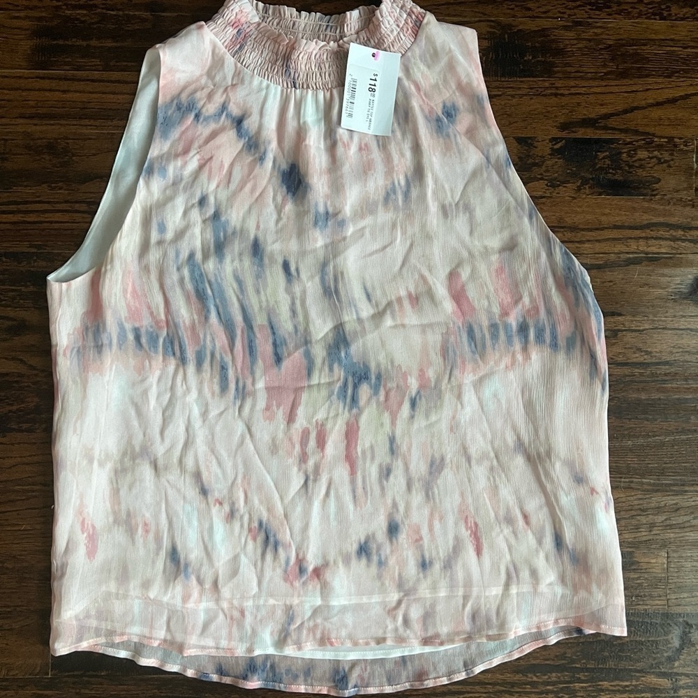 Tarte high ruffle tank top L